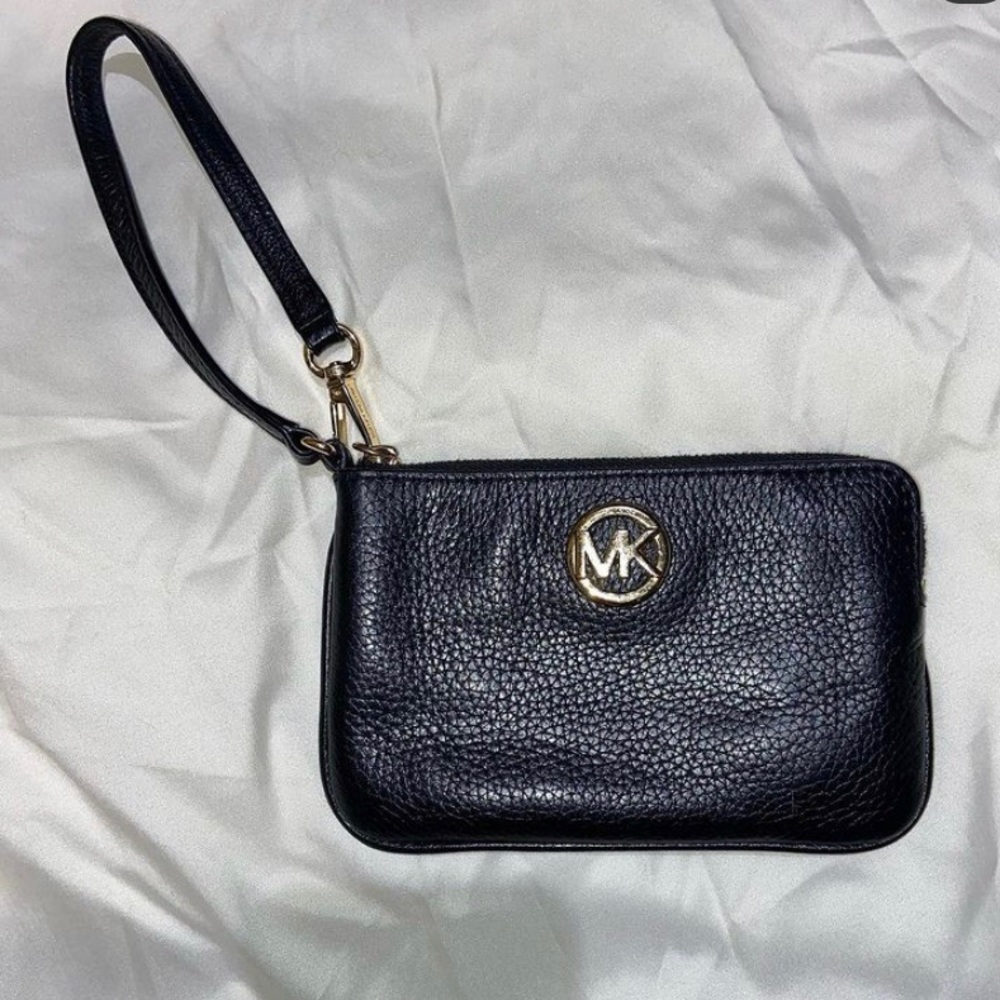 Michael Kors wristlet